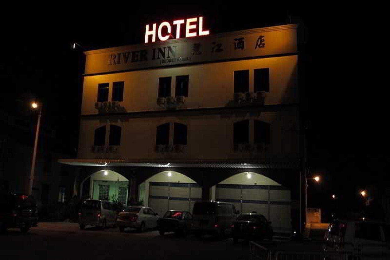 OYO 301 River Inn Hotel Butterworth Eksteriør bilde