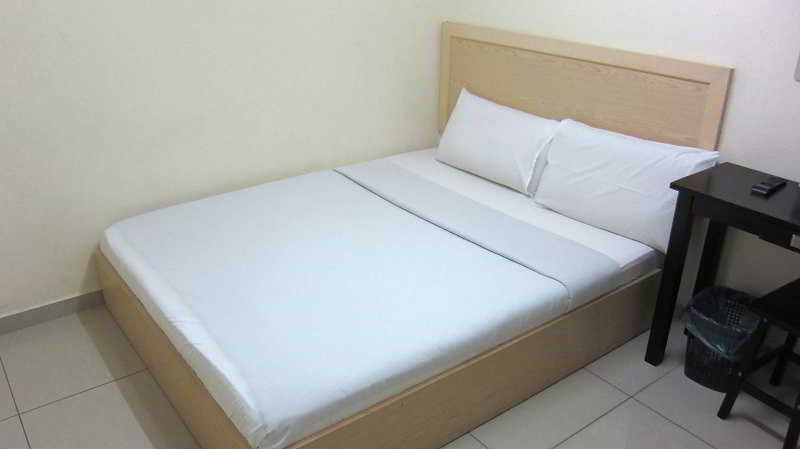 OYO 301 River Inn Hotel Butterworth Eksteriør bilde