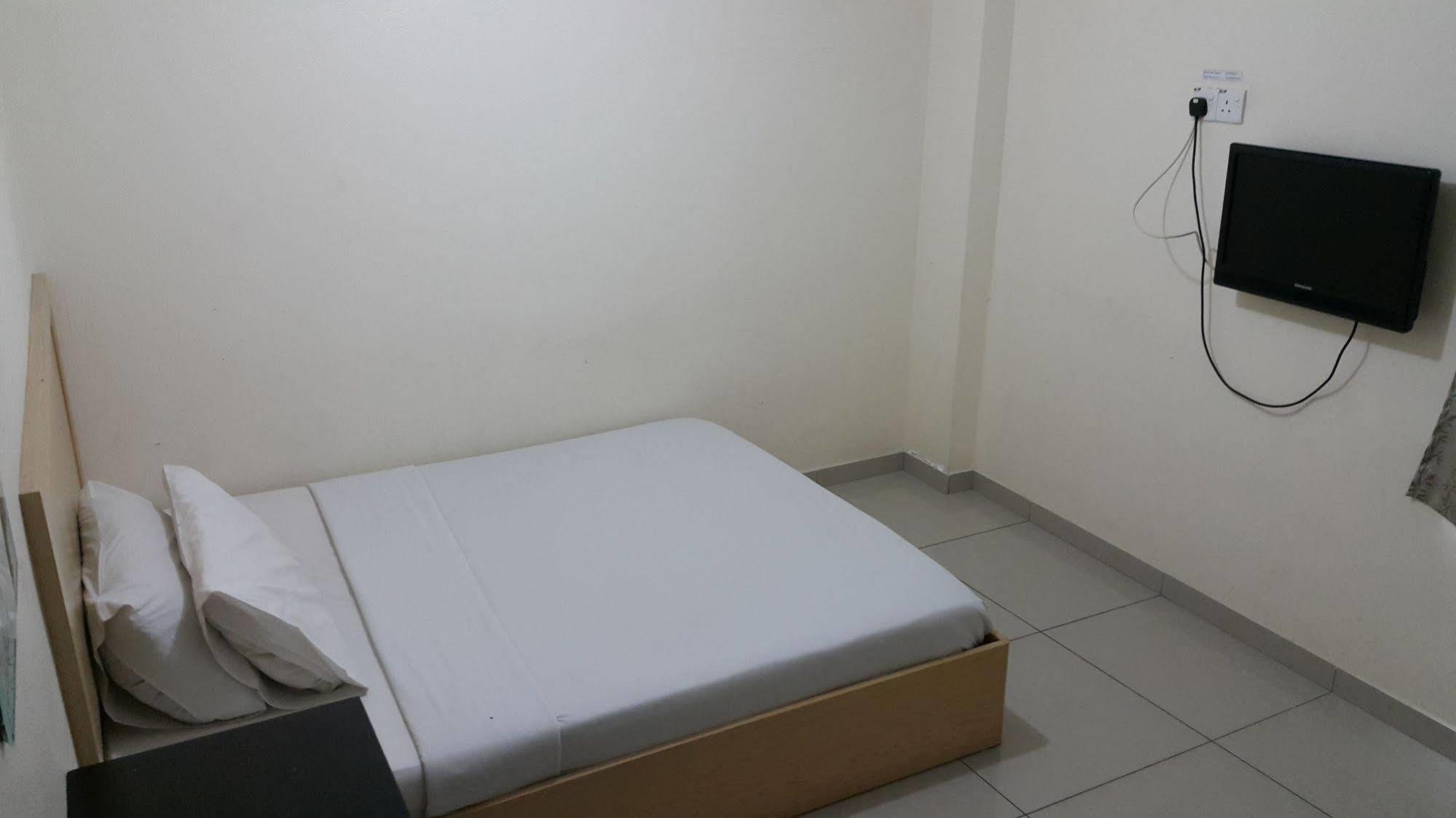 OYO 301 River Inn Hotel Butterworth Eksteriør bilde